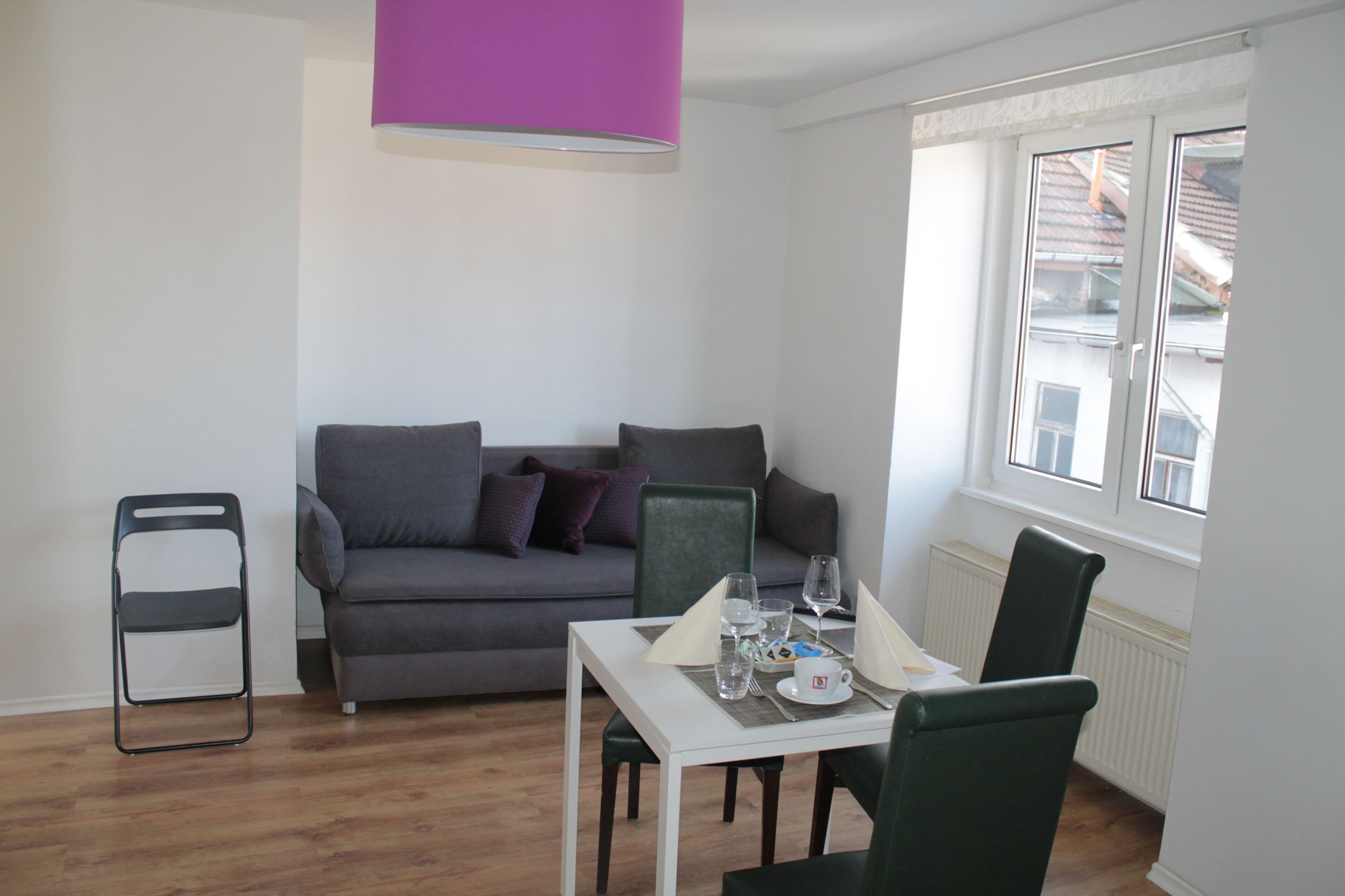 80-cm-Flachbildfernseher mit Kabelempfang, Fernseher