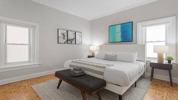 3 bedrooms, desk, iron/ironing board, travel crib