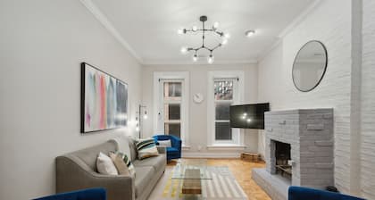 Brilliant Downtown Chicago 3-Bedroom Condominium