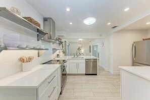 Fridge, microwave, dishwasher, coffee/tea maker