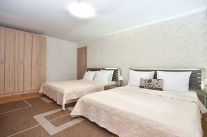 1 bedroom - OLD TOWN Best location/ NEW/ Up to 4 persons (Budva)