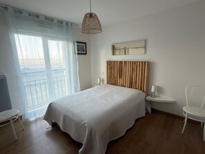 1 bedroom, iron/ironing board, wheelchair access