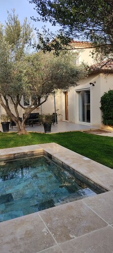 Villa near Pont du Gard and Uzes located in Collias
