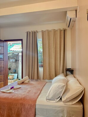 Habitación estándar con 1 cama matrimonial o 2 individuales | 1 habitación, minibar, wifi gratis y ropa de cama 
