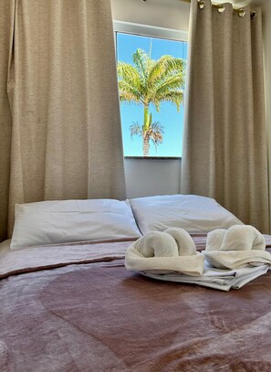 Habitación estándar con 1 cama matrimonial o 2 individuales | Minibar, wifi gratis y ropa de cama