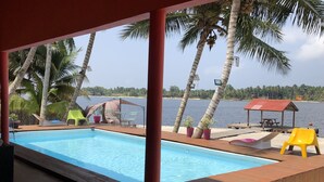 Outdoor pool, sun loungers