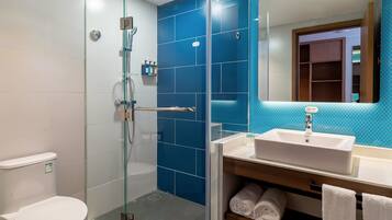 Regadera, regadera con hidromasaje, amenidades de baño de diseñador