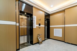 Interior - Holiday Inn Express Jinan Jingshi by IHG (Jinan)