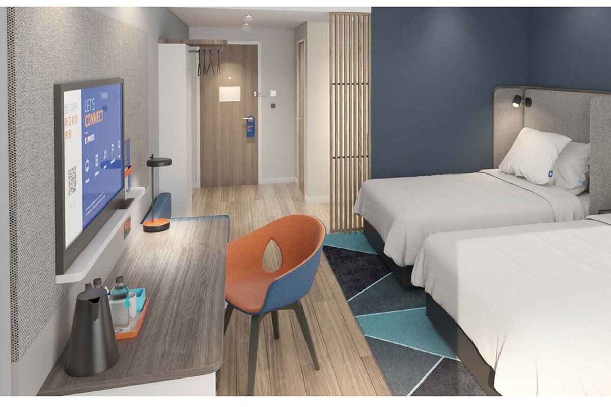 Standard Room, 2 Katil Bujang (Single) | Gebar bulu kapas, busa memori, peti besi dalam bilik, meja 