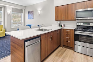 Literie de qualité supérieure, surmatelas, bureau