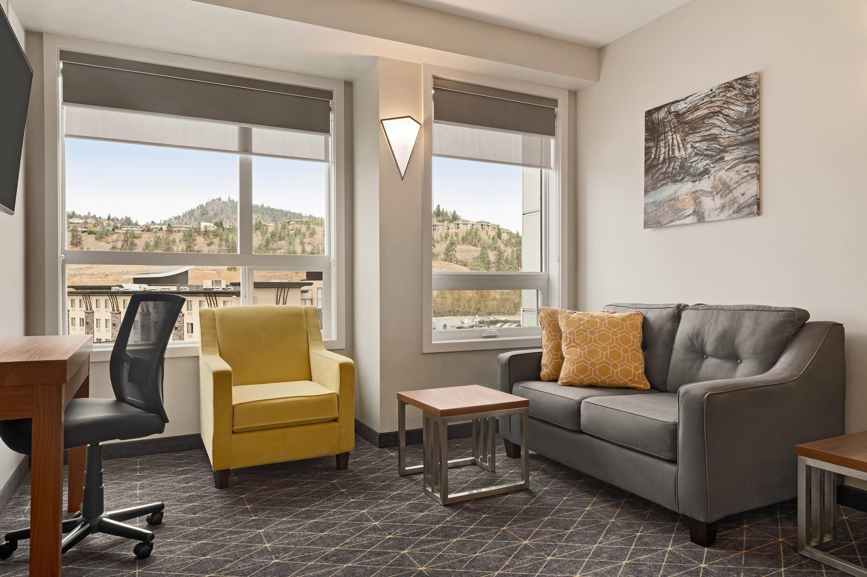 标准房, 1 张特大床, 无烟房 | 高档床上用品、加厚床垫、办公桌、笔记本电  脑工作区