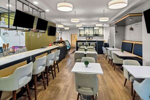 Petit déjeuner continental compris