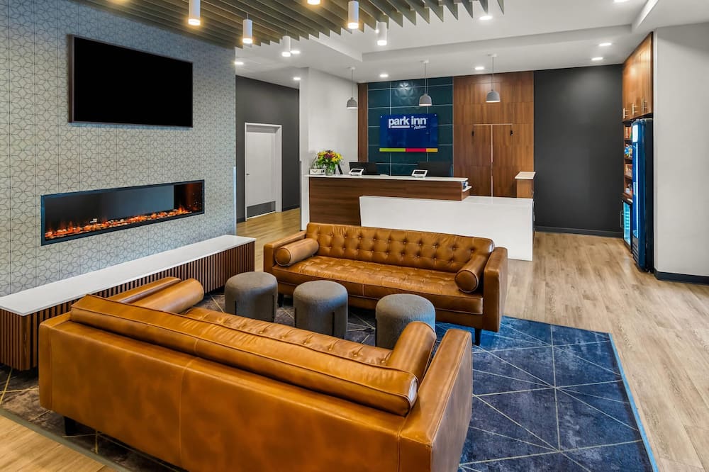 Park Inn by Radisson, Kelowna