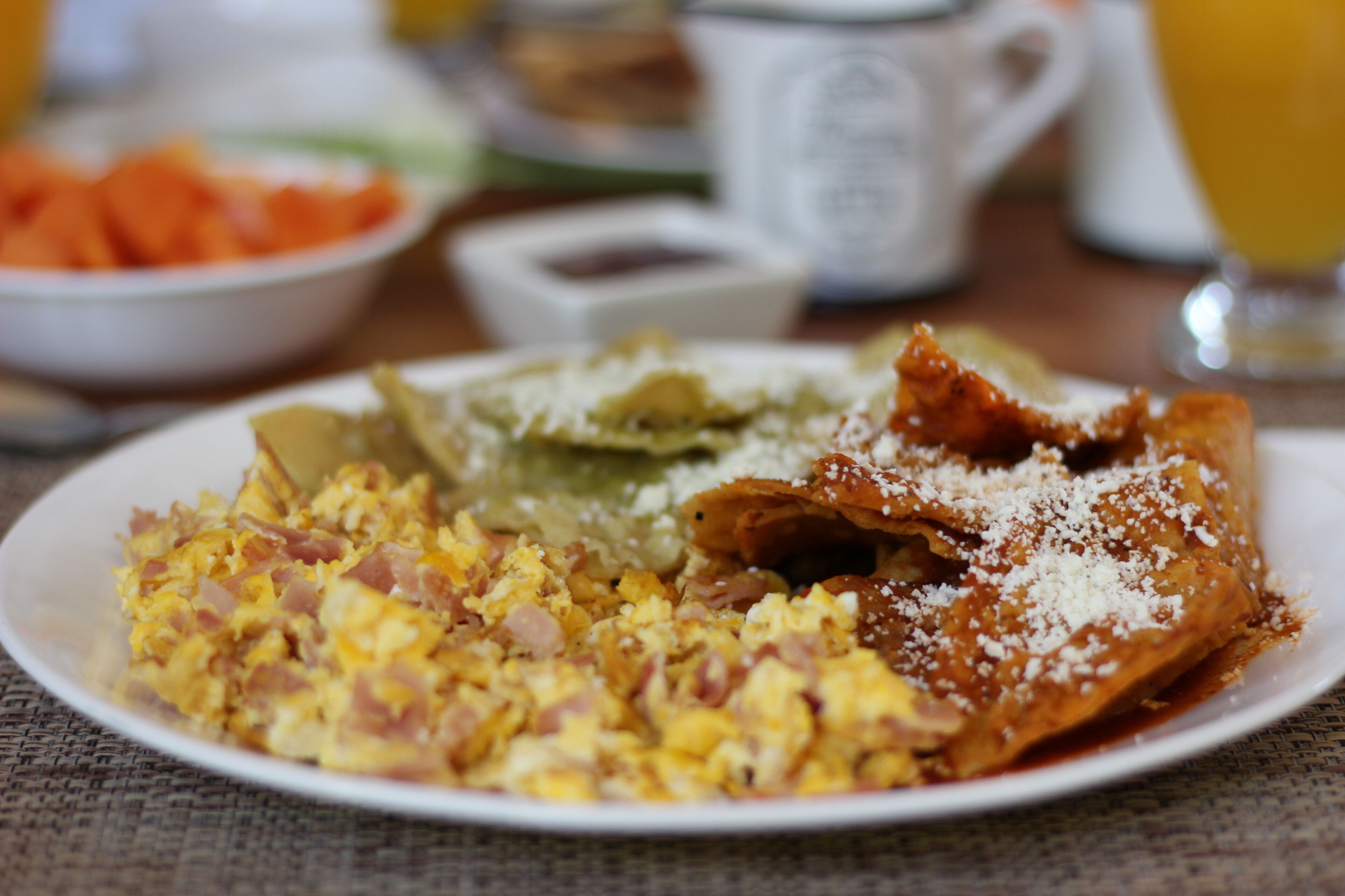 free daily full breakfast