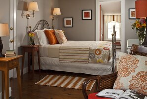 Matinicus Rock | Premium bedding, individually decorated, individually furnished - Newcastle Inn (Newcastle)