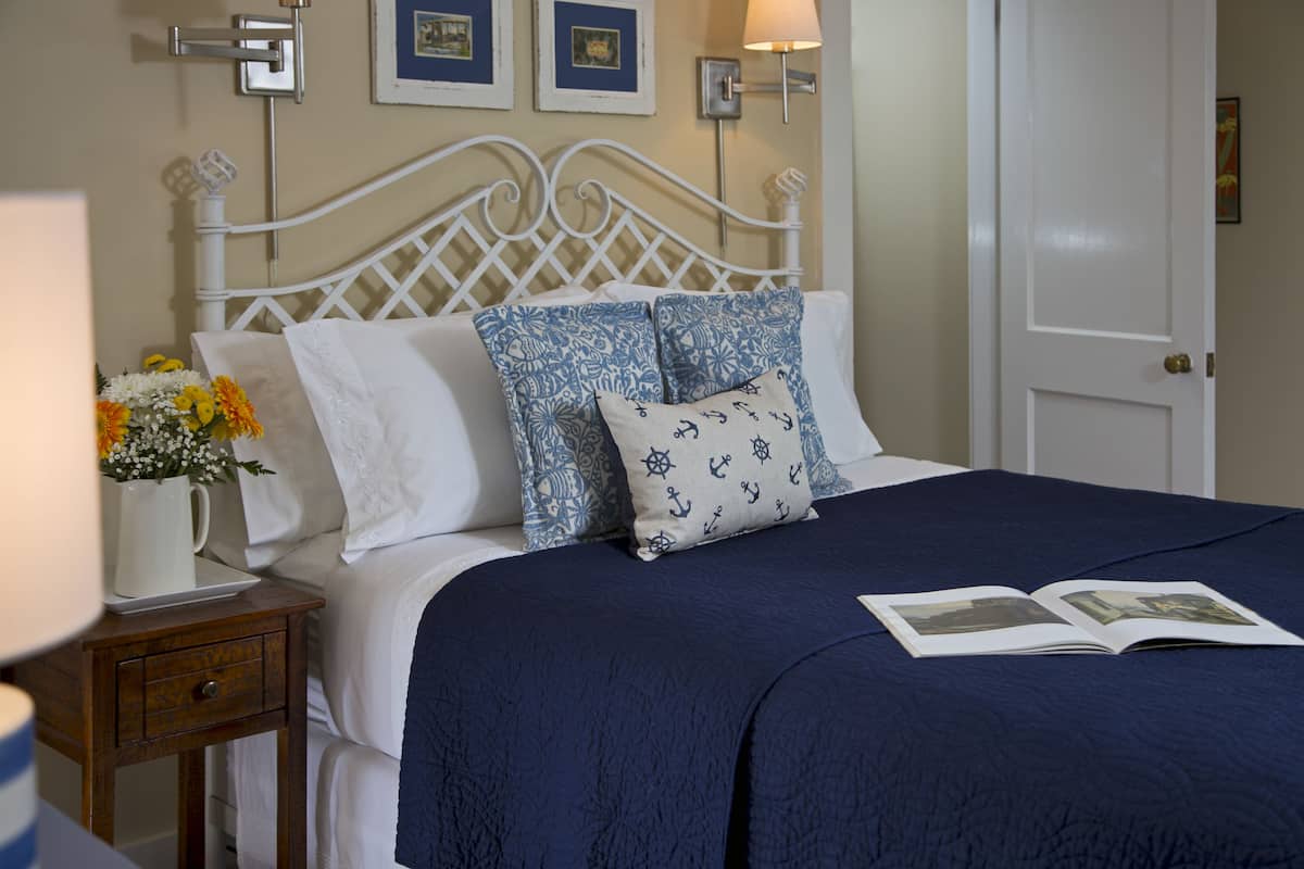 1 bedroom, premium bedding, individually decorated