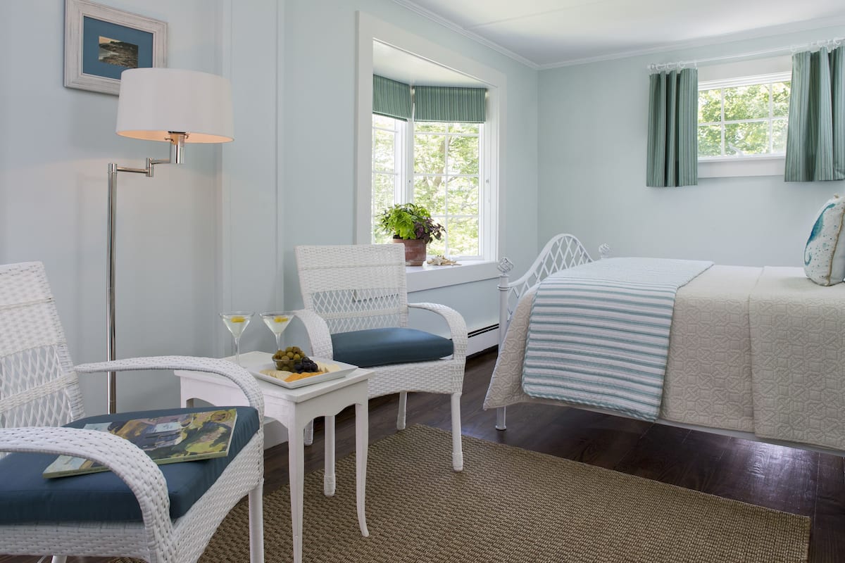 1 bedroom, premium bedding, individually decorated