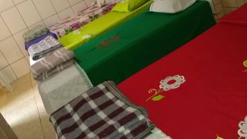 Quarto quádruplo básico | Wi-Fi de cortesia