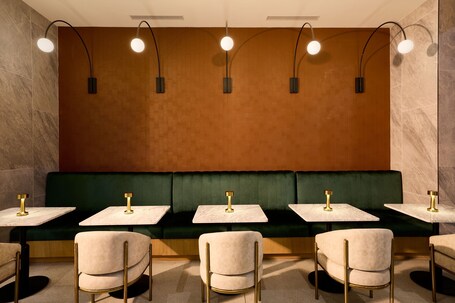 Delta Hotels by Marriott New York Times Square - Image 35