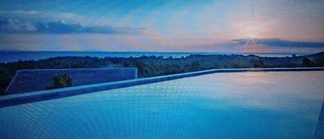 Piscina a l'aire lliure
