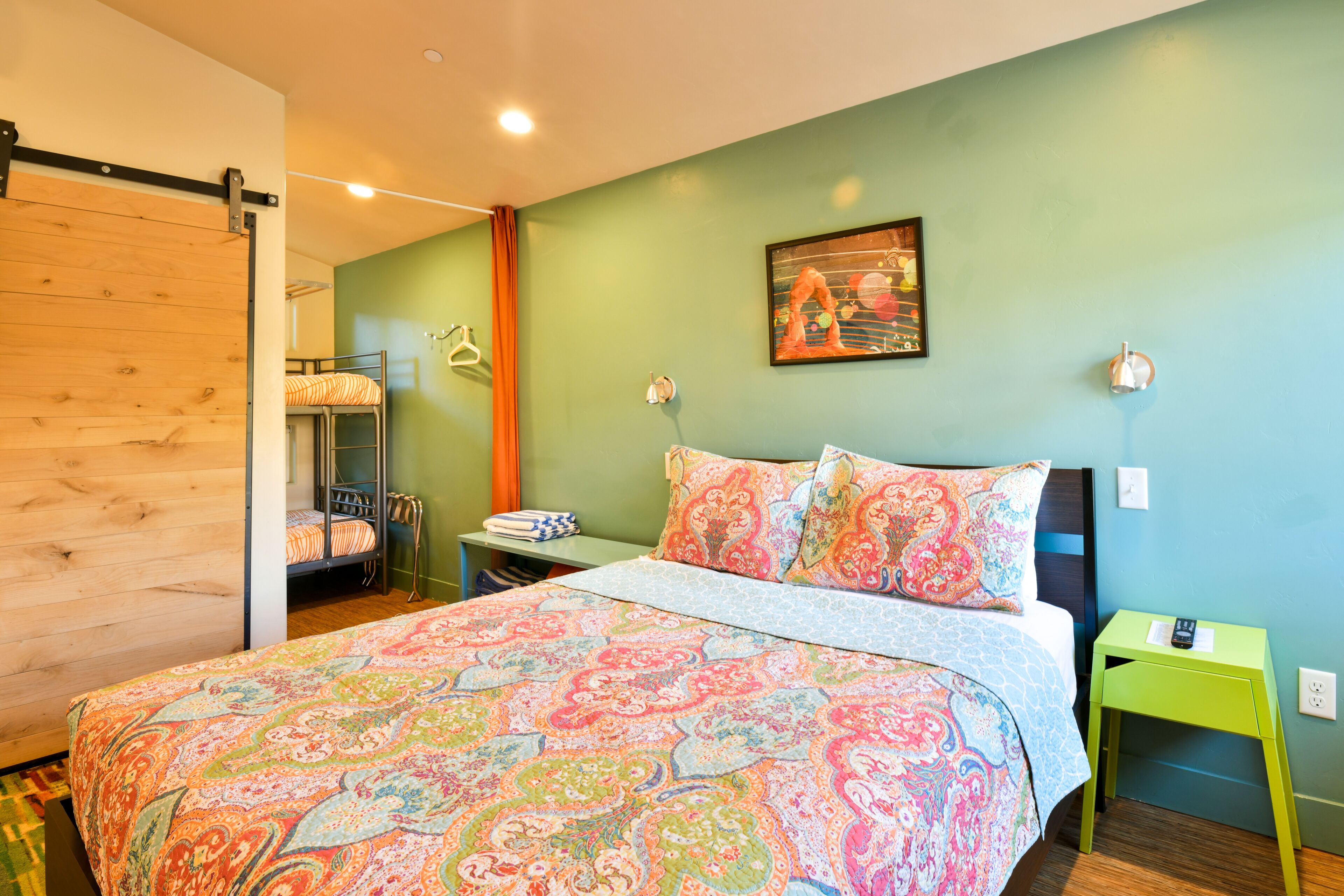 basic room | individually decorated, individually furnished, free wifi, bed sheets