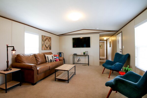 Interior - Red Sands Habitation (Moab)