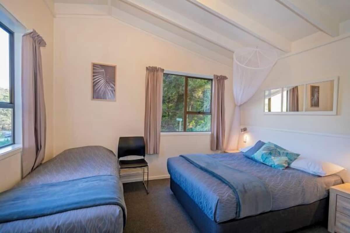 Iron/ironing board (on request), free WiFi, individually furnished