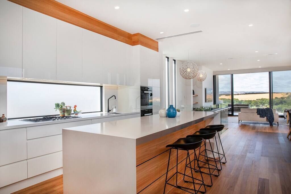 SUNSET CLIFFS luxury stay at Maslin Beach — image 6