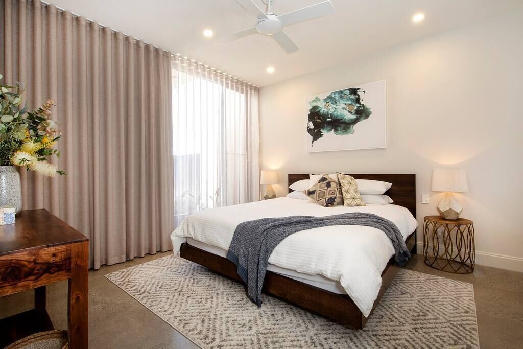 SUNSET CLIFFS luxury stay at Maslin Beach — image 10