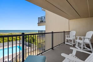 Property grounds - Destiny: Oceanfront, Beach Access, Shared Pool (Nags Head)