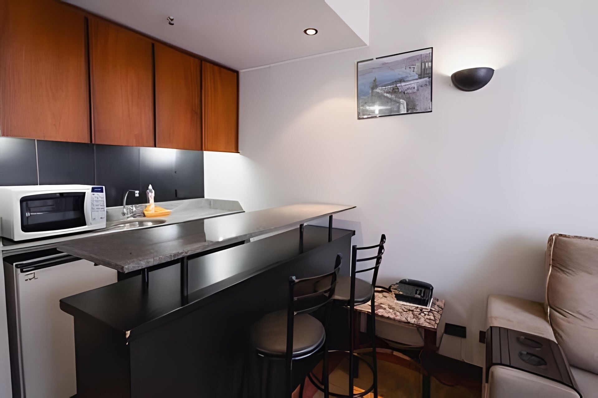 Basic Apartment | Private kitchen | Fridge, microwave, electric kettle, cookware/dishes/utensils
