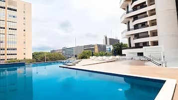 Outdoor pool, pool loungers