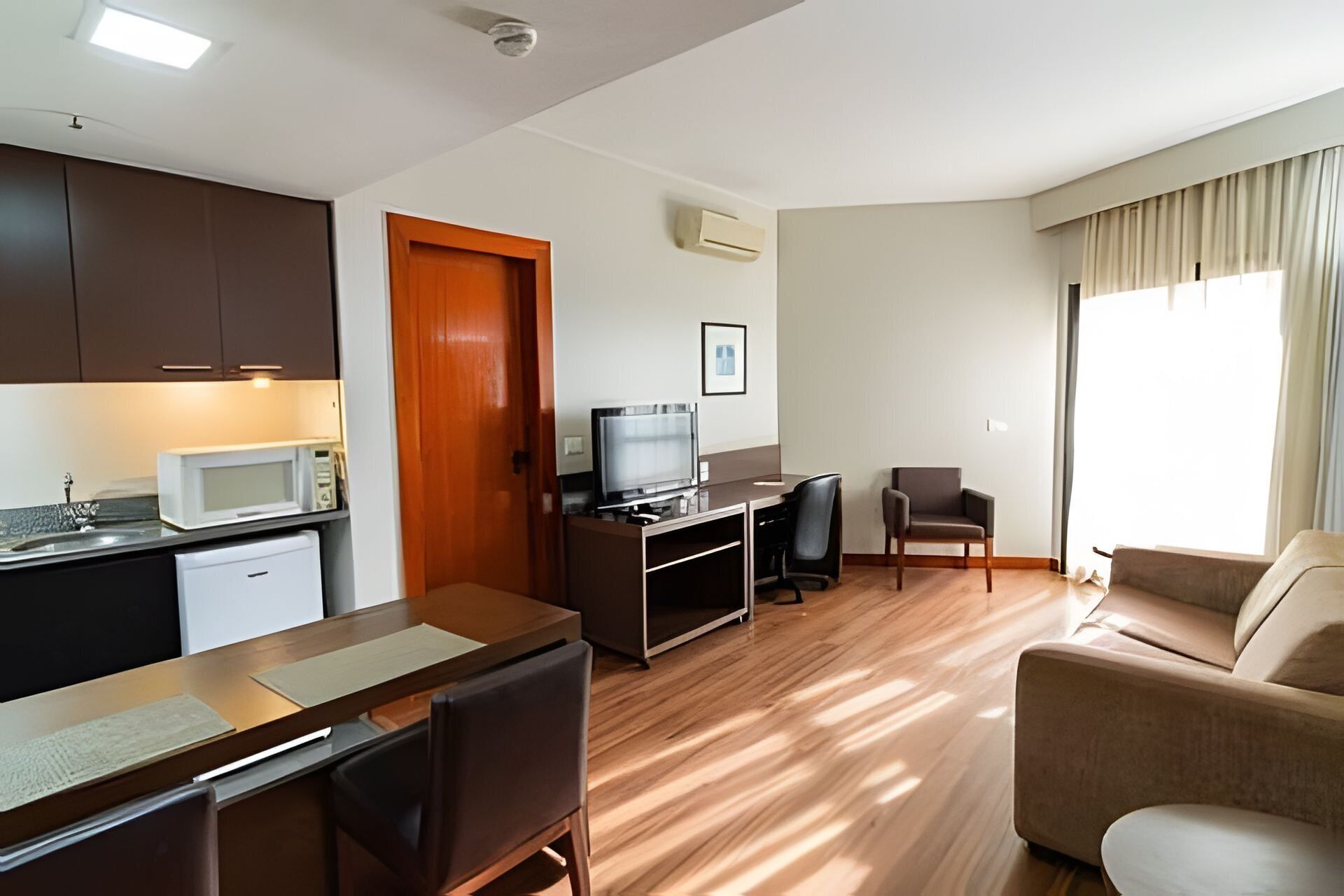 Apartment | Living area | Flat-screen TV