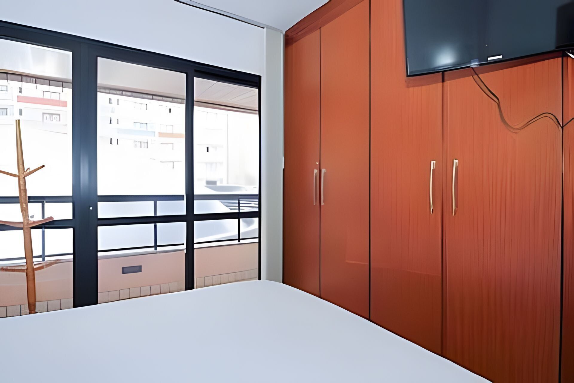 Apartamento básico | Wi-Fi de cortesia, roupa de cama