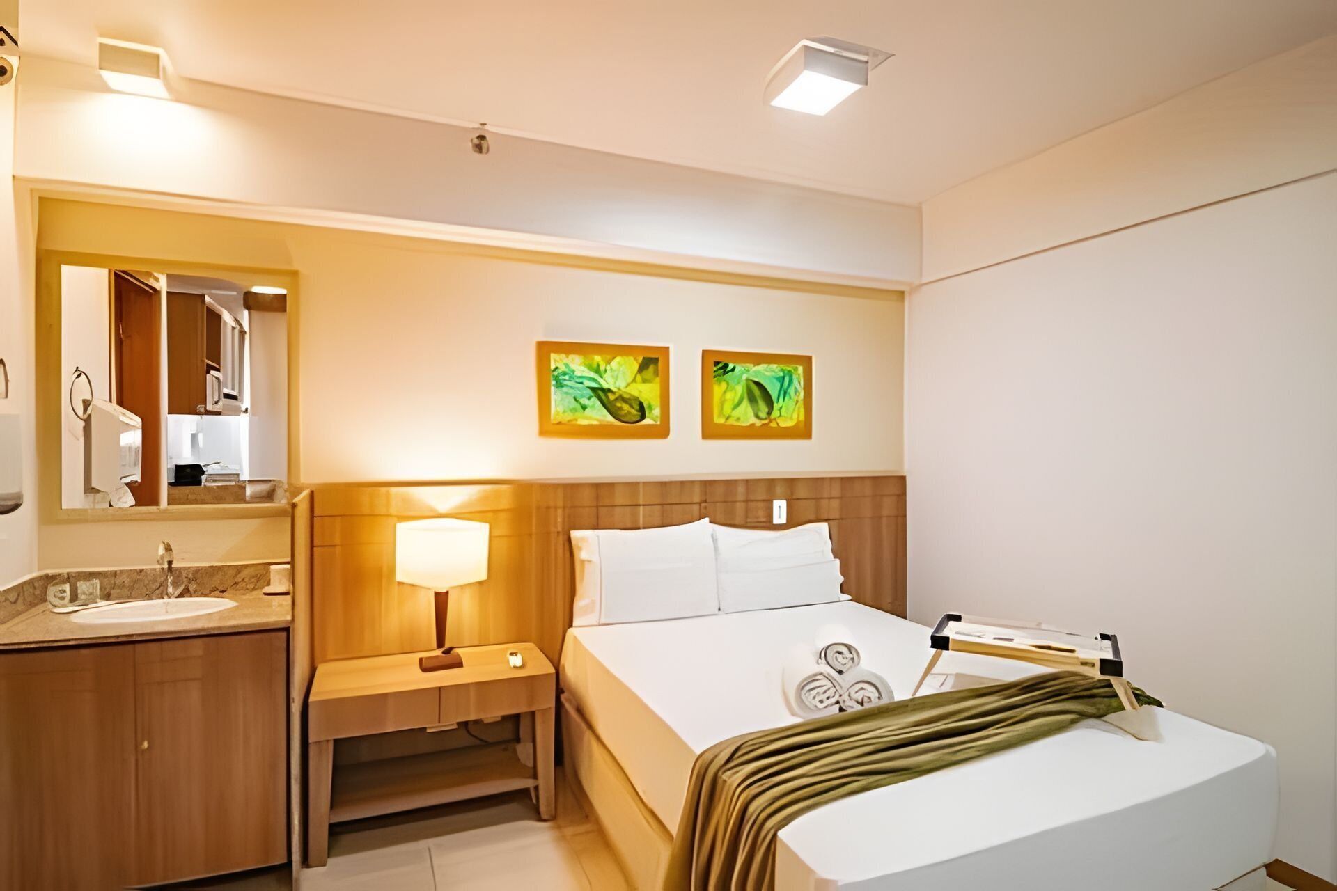 Apartamento | Wi-Fi de cortesia, roupa de cama