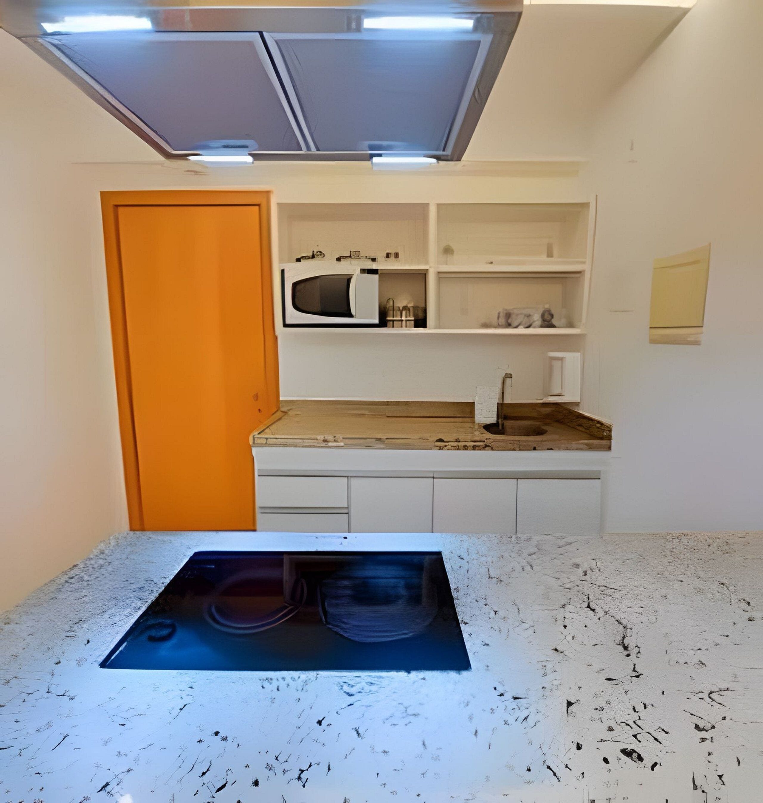 Basic Apartment | Private kitchen | Fridge, microwave, coffee/tea maker, cookware/dishes/utensils
