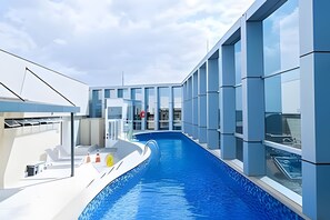Eenvoudig appartement | Zwembad | Een buitenzwembad