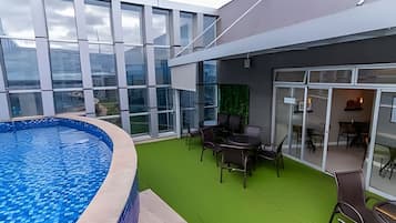 Piscine extérieure