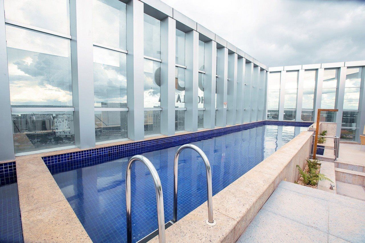 Piscina interna, piscina externa