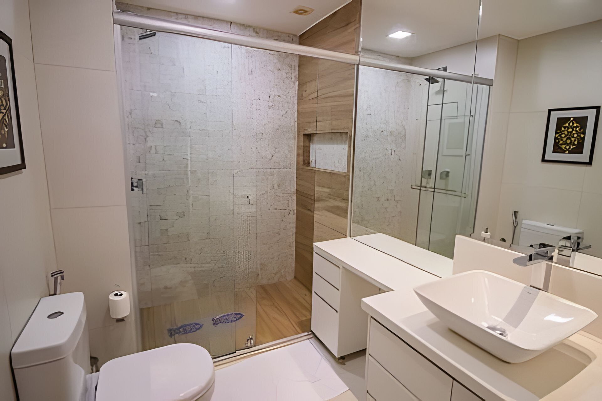 Apartment | Bathroom | Shower, free toiletries, hair dryer, towels