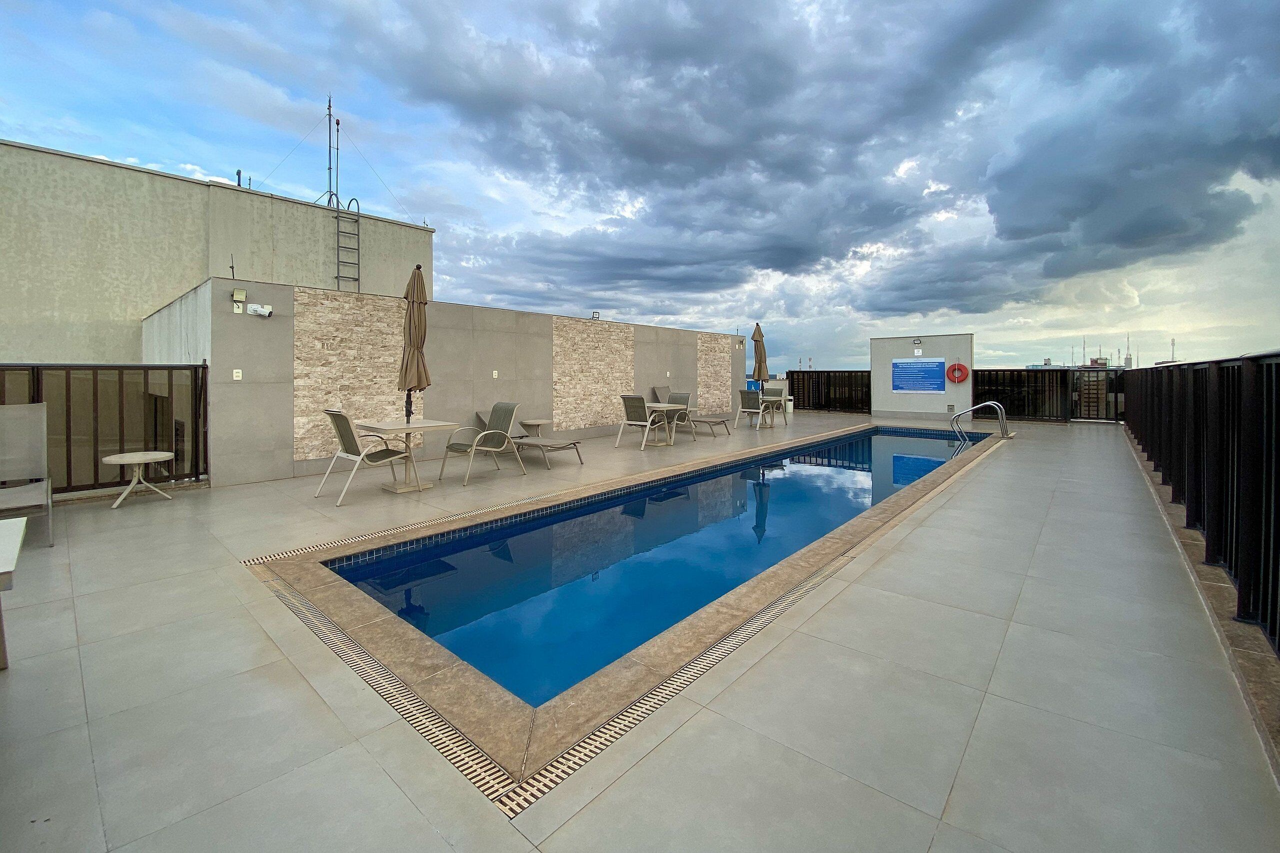 Kahden hengen huone (534854) | Uima-allas | Ulkouima-allas