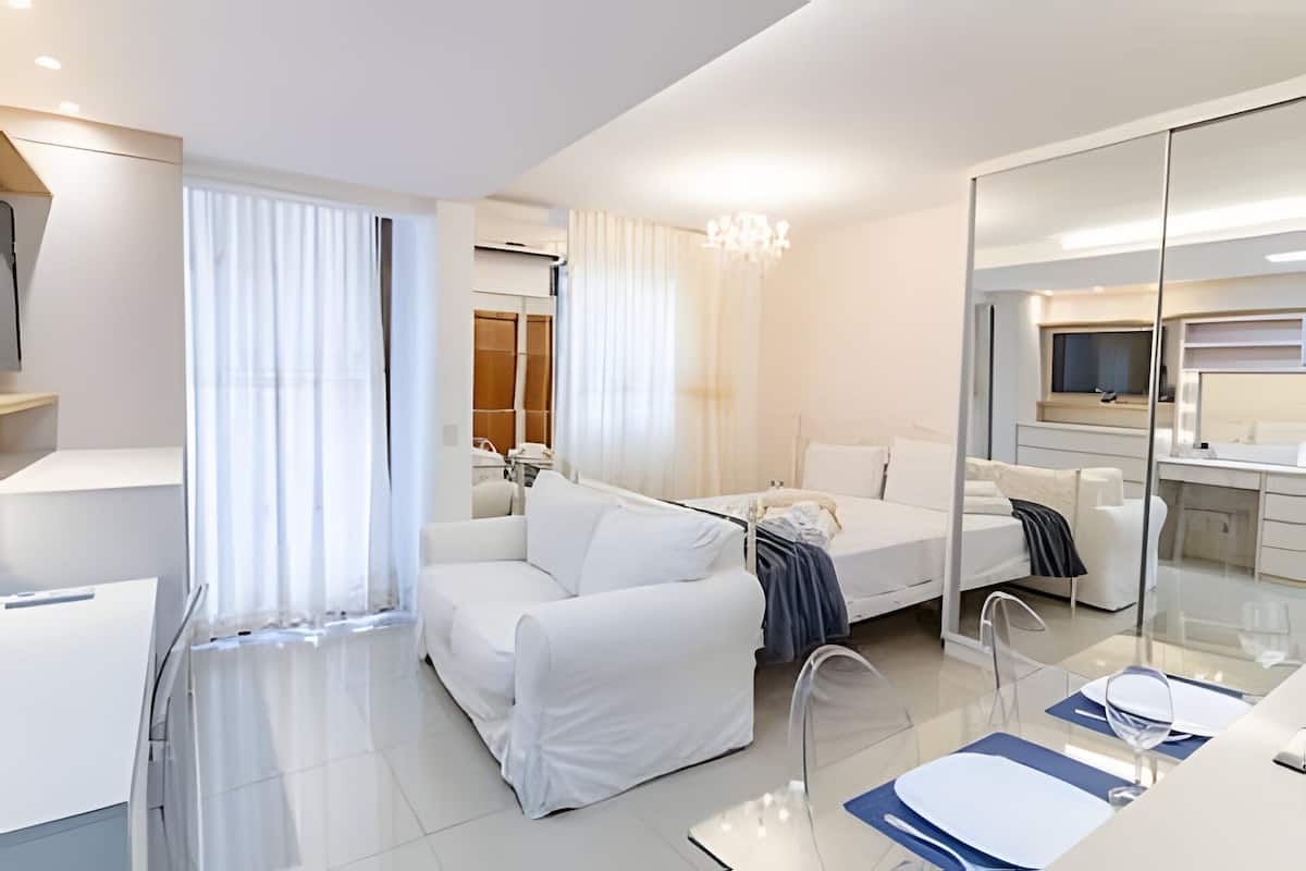 Apartment | WiFi (free), bed sheets