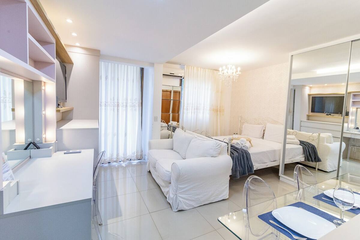 Quarto casal básico | 1 quarto, Wi-Fi de cortesia, roupa de cama