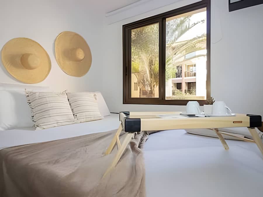 Apartamento | Wi-Fi de cortesia, roupa de cama