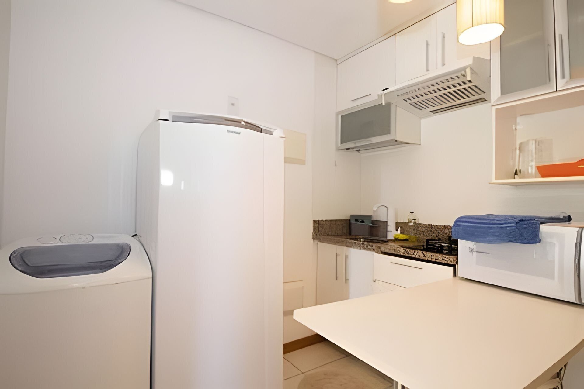 Apartment | Private kitchen | Fridge, microwave, electric kettle, cookware/dishes/utensils