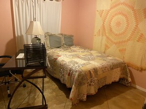 2 間睡房、熨斗/熨衫板、Wi-Fi、床單