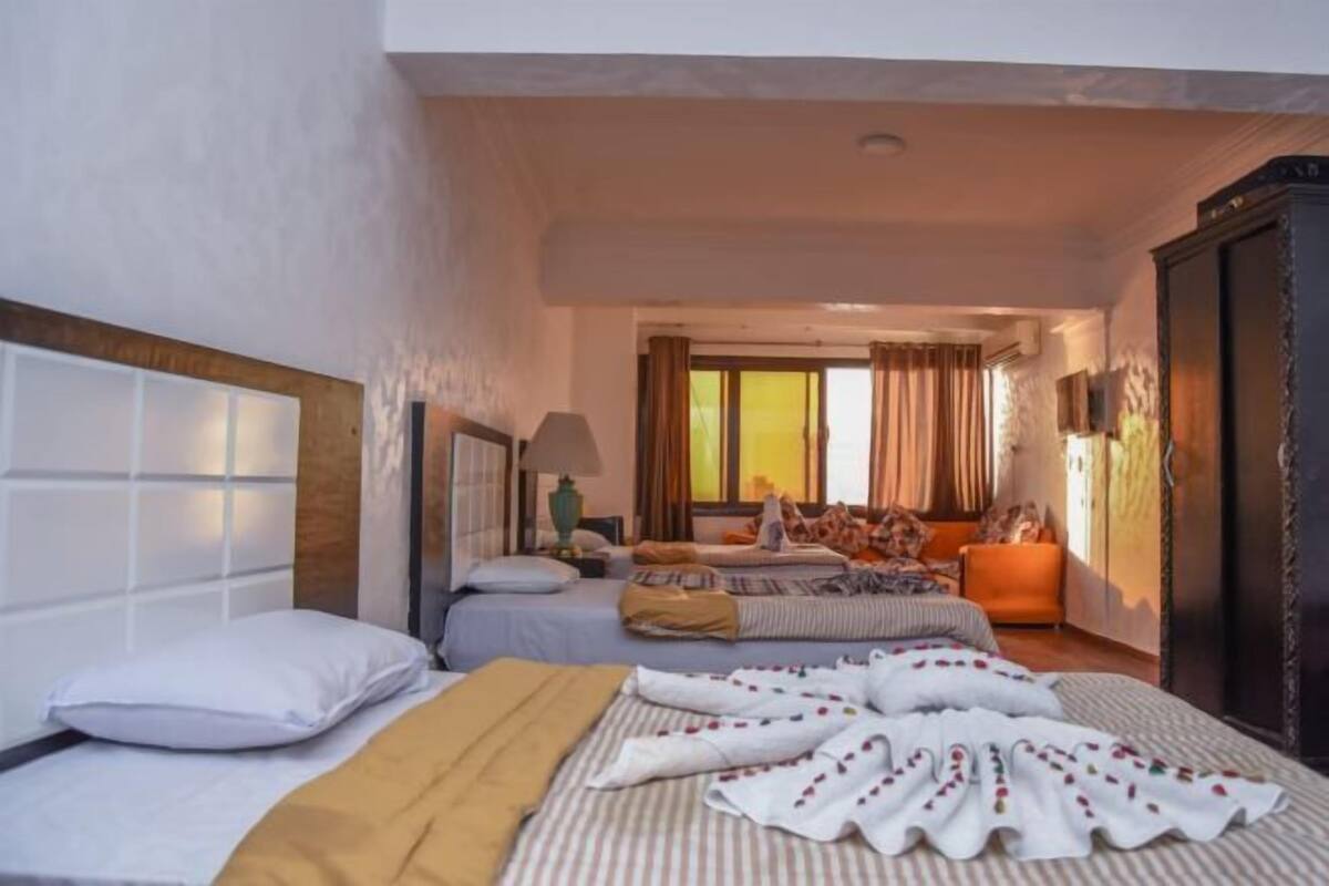 1 slaapkamer, luxe beddengoed, een minibar, individueel gedecoreerd