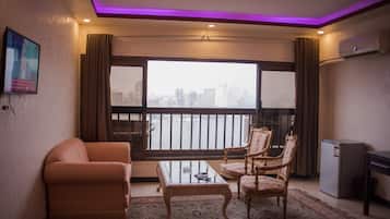 Standard Room, Nile View | 1 間睡房、高級寢具、迷你吧、獨特設計