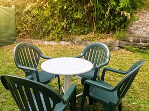 Outdoor dining - Homerez - Spacious apt in Bessèges (Bessèges)