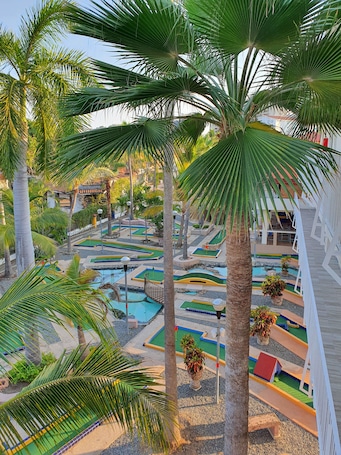 Exterior. Hotel Casa Ixtapa